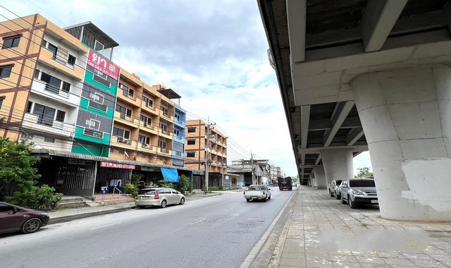 ขายอาคารพาณิชย์   อำเภอกระทุ่มแบน สมุทรสาคร (PKK04-05232)