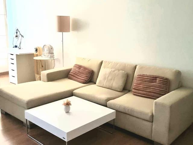 The Address Sukhumvit 42, peaceful, convenient, safe, 8th floor åBTS Ekkamai***Service for selling/renting houses, condos and giving advice. If interested, contact at any time***Interested in additional details or pictures or making an appointment to see the room?Contact Ekachai (Aui)T. 089-799-5598Line ID: @auiauiaui001 (add @ in front)Room type: 1 bedroom, 1 bathroomSize 45 sq m., 8th floor, Building BClean room, beautifully decorated, ready to move in.details-------------------------------------------------- ------------Rental price: 22,000 baht/month-------------------------------------------------- ------------* Complete electrical appliances- Air conditioning- fridge- TV- washing machine-------------------------------------------------- ------------*Nearby important places (Based on information from Google Map)- Gateway Ekkamai-Arena 10- Samitivej Sukhumvit Hospital- Bumrungrad Hospital- Bangkok University, Kluaynamthai Campus-------------------------------------------------- --