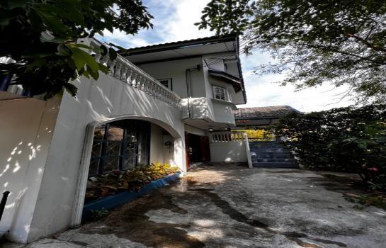 EPL-HR2709 ให้เช่าบ้านเดี่ยว 2 หลัง  ใกล้ ICON Siam เจริญนคร-คลองสาน 3ห้องนอน 3ห้องน้ำ เนื้อที่ 600 ตรว. เหมาะทำCafe ร้านอาหาร จอดรถ 30 คัน