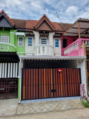 ขาย ทาวน์เฮ้าส์ หมู่บ้านพงษ์ศิริชัย4  เพชรเกษม81 หนองแขม  ราคา 1.64 ล้านบาท #กู้ได้เต็มไม่ต้องใช้เงินดาวน์ ขายทาวน์เฮ้าส์ 2 ชั้น หมู่บ้านพงษ์ศิริชัย4  #เพชรเกษม81 หนองแขม ?? บ้านสวยพร้อมอยู่ ครับ ทาวน์เฮ้าส์หมู่บ้านพงษ์ศิริชัย4  ในซอยเพชรเกษม81  3 นอน 2 น้ำตัวบ้านพึ่งรีโนเวทใหม่ทั้งหลัง เปลี่ยนใหม่หมดทั้งหลัง มีมุ้งลวด เหล็กดัดให้แล้ว แถมปั้มน้ำ ต่อเติมทำครัวแล้ว และ�