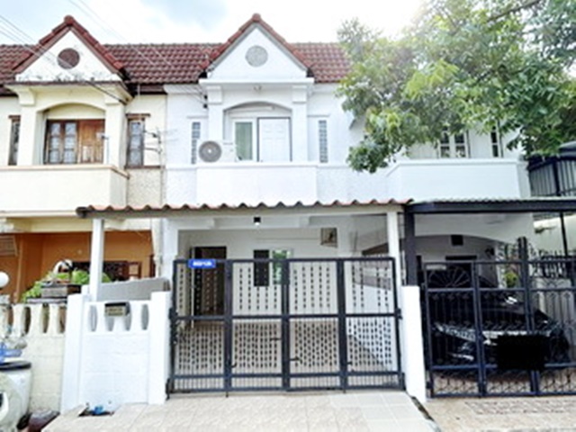 บ้านเช่า ทาวน์เฮ้าส์ 2 ชั้น รีโนเวทใหม่ 20 ตรว.ใกล้MRT ลาดพร้าว 83-87 เซ็นทรัลอิสต์วิลล์  เช่า 11,998B-M 2นอน 2น้ำ 3แอร์ 1จอดรถLatPhrao 83-87 House for rent 2-story townhouse newly renovated Central Eastville near MRT Lat Phrao 83 20 sq.wa. 2bed 2bath 3A/C 1parking space. 11,998B-M ทาวน์เฮ้าส์  รีโนเวทใหม่ เดินทางสะดวก  เลียบทางด่วนเอกมัย-รามอินทราไม่รับผู้เช่าที่มีสัตว์เลี้ยง ลาดพร้าว 83-87 แขวงคลองเจ้าคุณสิงห์ เขตวังทองหลาง กรุงเทพมหานคร 2 ห้องนอน 1 ห้องโถง2 ห้องน้ำ  1 ชุดครัว