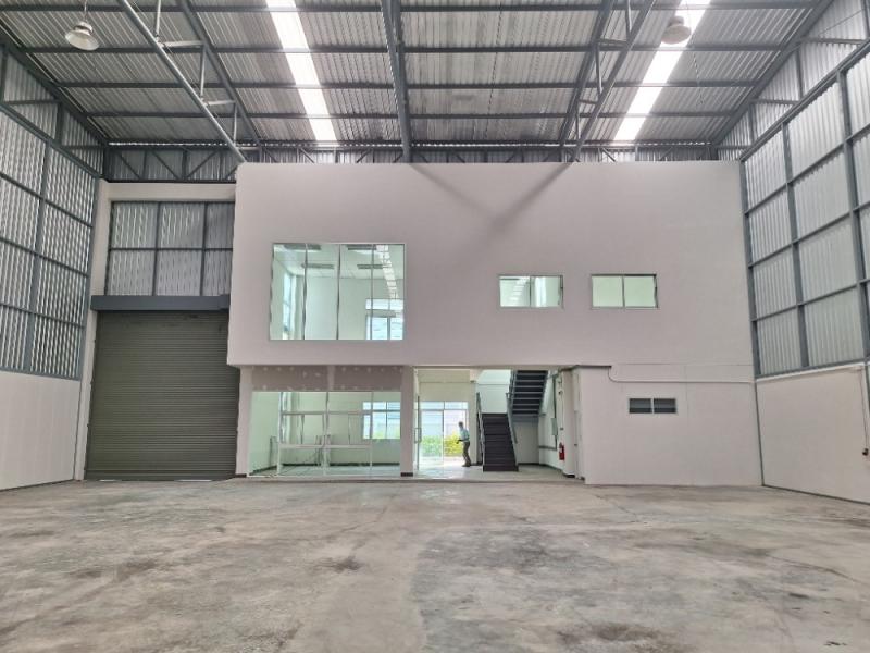 ให้เช่าโกดังขนาดใหญ่ พื้นที่ใช้สอย 2,604 ตารางเมตร อำเภอพระนครศรีอยุธยา