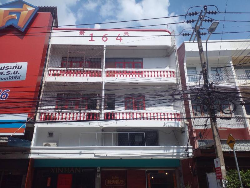 ให้เช่าอาคารพาณิชย์ 5 ชั้นพื้นที่ใช้สอย 200 ตร.ม. 6 ห้อง 3 ห้องน้ำ  ซอยงามวงศ์วาน23แยก12 เมืองนนทบุรี