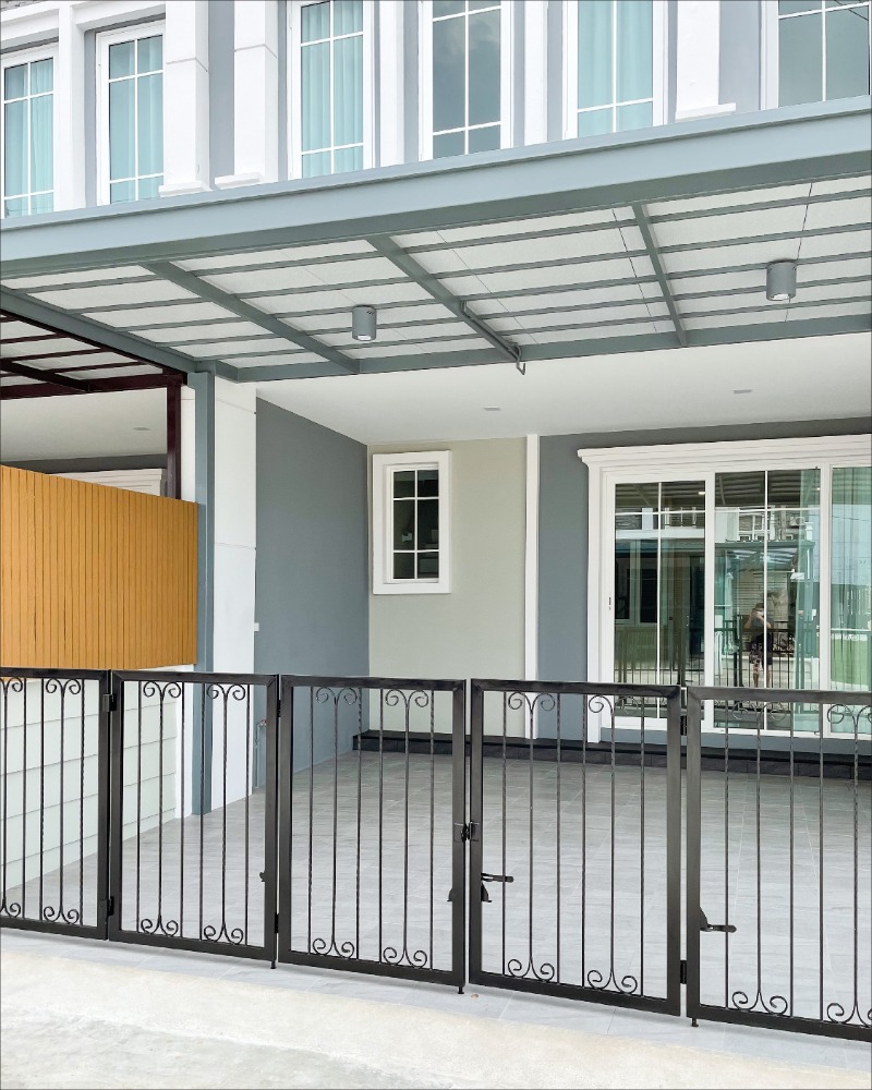 ให้เช่าทาวโฮม 2 ชั้น เนื้อที่ 26.6 ตารางวา 4 ห้องนอน 3 ห้องน้ำ  โกลเด้น นีโอ & ทาวน์ สุขุมวิท-ลาซาล