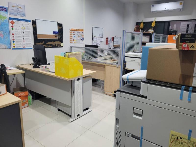 ให้เช่าทาวน์โฮม 3 ชั้นเนื้อที่ 18 ตารางวา  3 ห้องนอน 3 ห้องน้ำ  โครงการบ้านกลางเมือง ลาดพร้าว-เสรีไทย