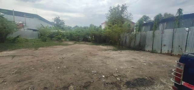 ขายถูกที่ดิน 100 ตร.ว ซอยร่วมสุข เข้าซอย 40 เมตร ซอย ร่วมสุข 7/34 ใกล้ทางพิเศษใกล้ถนน ติวานนท์ ใกล้ถนนเลียบคลองประปาที่ดินเหมาะปลูกบ้าน ทำโกดัง บริษัท ร้านค้าที่ดินใกล้ ร้าน seven ร้านค้า ใกล้โรงเรียนเดินทางไปอิมแพ็ค อารีน่า เมืองทองธานีก็สะดวกมากหรือจะเดินทางไปสนามบินดอนเมืองก็ง่ายมากราคา 25,000บาท/ตร.วพิกัดที่ตั้ง : https://goo.gl/maps/ZEYPm7uZaXKBajGV6ช่องทางติดต่อ : Mee Property By nui ----------- fanpage : https://www.fac