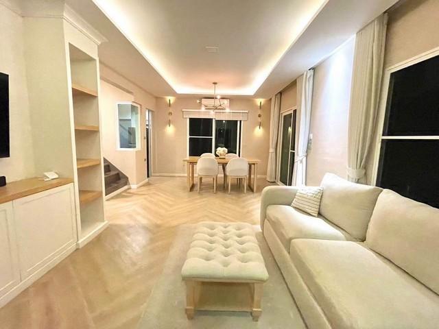 ให้เช่าบ้านเดี่ยว 2 ชั้น 51 ตรว 3 ห้องนอน โครงการมัณฑนา อ่อนนุช-วงแหวน 5 ติดถนนวงแหวน ใกล้เมกะบางนา