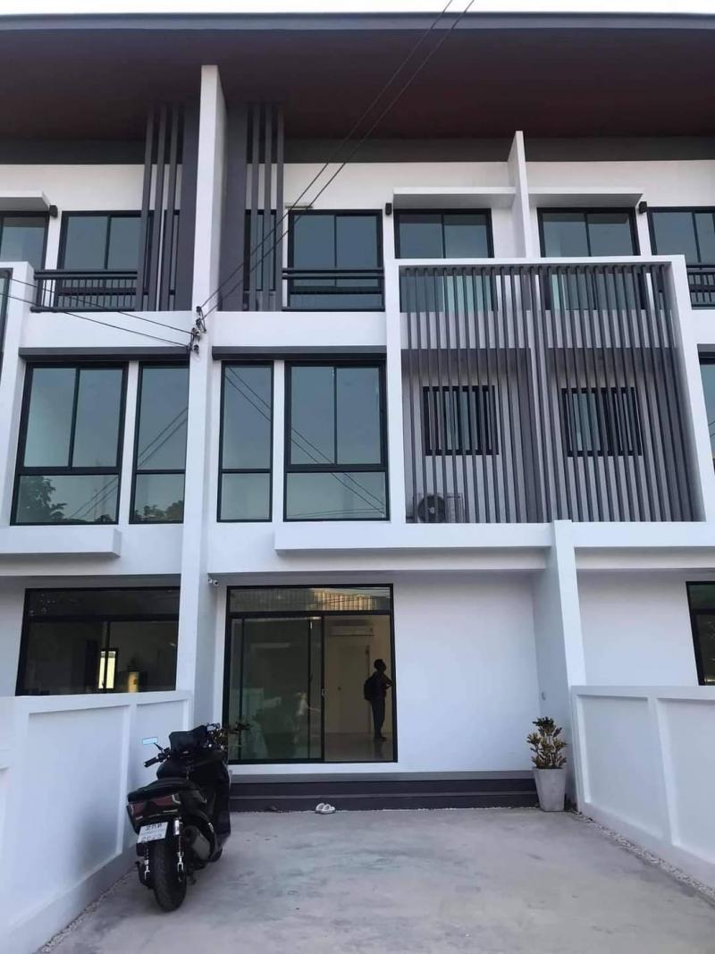 รหัสทรัพย์ R2855 ให้เช่า ทาวน์โฮม 3ชั้น โครงการ Cozy สตรีวิทยา2 ลาดพร้าว วังหิน เลียบด่วน