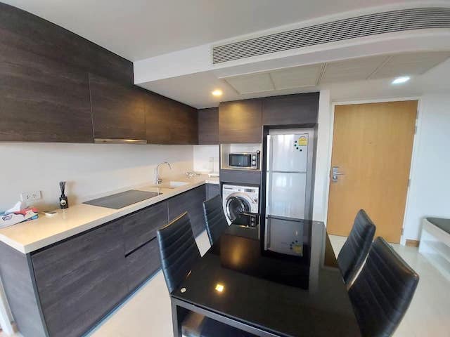 Downtown Sukhumvit 49, spacious, safe, clean, 6th floor, BTS Thonglor.***Service for selling/renting houses, condos and giving advice. If interested, contact at any time***Interested in additional details or pictures or making an appointment to see the room?Contact Ekachai (Aui)T. 089-799-5598Line ID: @auiauiaui001 (add @ in front)Room type: 2 bedrooms, 2 bathroomsSize 69 sq m., 6th floor, Building ANew, clean room, beautifully decorated, ready to move in.details-------------------------------------------------- ------------Rental price: 49,000.-/month-------------------------------------------------- ------------*Nearby important places (Based on information from Google Map)- BTS Thonglor- The Emporium- J-Avenue- Samitivej Hospital- Bangkok International Prep. School- The American School of Bangkok- Well International School-------------------------------------------------- ------------Rental conditions1 year rental contractPay 1 months rent in advance, 2 months room security deposit.