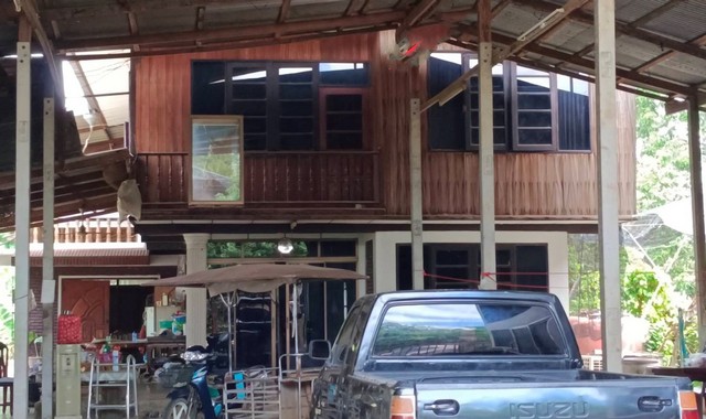 ขายบ้านครึ่งตึกครึ่งไม้   อำเภอหล่มสัก  เพชรบูรณ์ (PKK02-12615)