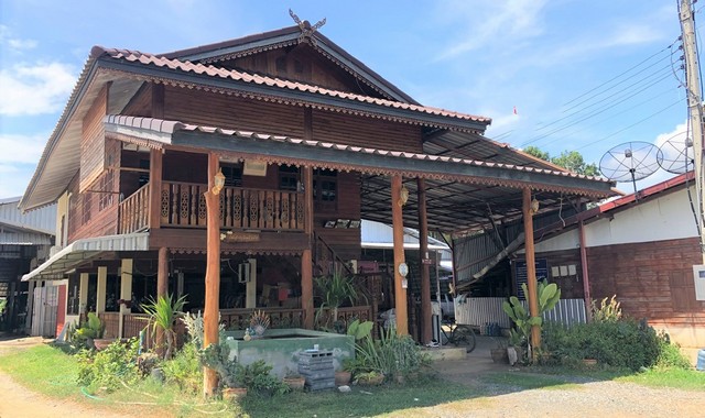 ขายบ้านครึ่งตึกครึ่งไม้   อำเภอหล่มสัก  เพชรบูรณ์ (PKK02-11891)