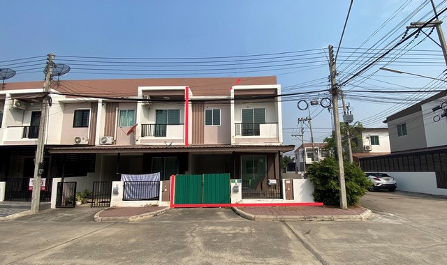 ขายทาวน์เฮ้าส์  หมู่บ้านบ้านดี บางโทรัด สมุทรสาคร (PKK03-05375)