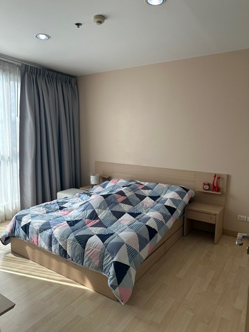   ขาย Rhythm ใกล้ MRT รัชดา    ชั้น 11 ตึก A* พื้นที่ใช้สอย 46.46 ตารางเมตร* 1 ห้องนอน 1 ห้องน้ำ 1 ครัว* ราคา 4.85 ล้านบาท*เฟอร์นิเจอร์ภายในห้องเตียง /ที่นอน / ตู้เสื้อผ้า /โต๊ะกินข้าว / โซฟา / บิ้วอิน / ครัว (เตาแก๊ส + อ่างล้างจาน)*เครื่องใช้ไฟฟ้าตู้เย็น /ไมโครเวฟ / แอร์ / เครื่องซักผ้า / ทีวี**สถานที่ใกล้เคียง (New CBD)- MRT รัชดา 100ม.- เซ็นทรัล พระราม 9- The Street รัชดา- ฟอรฺจูนทาวน์**สิ่งอำนวยความสะดวก- สระว่ายน้