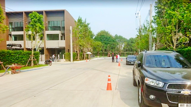 กลางเมือง  18 ตรว. สวนสยาม ให้เช่าทาวน์โฮม 3 ชั้น 19,998B-M 3นอน 3น้ำ 2จอดรถ 4 แอร์LatPhrao-Serithai Siam Amazing Park townhome 3-story for rent Baan   near Siam Park 18 sq.wa. 19,998B-M 3bed 3bath 2parking spaces 4A/C. Klang Muang ลาดพร้าว-เสรีไทย ซอยเสรีไทย48-54 ถนน เสรีไทย แขวงคันนายาว เขตคันนายาว กรุงเทพ 3 ห้องนอน3 ห้องน้ำ1 ห้องโถง2 จอดรถ4 แอร์สิ่งอำนวยความสะดวกภายในโครงการ - คลับเฮ้าส์- สระว่ายน้ำ- ฟิตเนส- ห้องรับรอง- สวนสาธารณะและบริเวณพักผ่อน- ระบบรักษาความปลอดภัยต