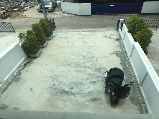 P143 ให้เช่าทาวน์โฮม Townhome 3 ชั้น โครงการ โคซี่ Cozy สตรีวิทยา2 ซอย 29 ใกล้โชคชัย4  ลาดพร้าว 71 นาคนิวาส บ้านเปล่า ไม่มีเฟอร์นิเจอร์ค่าเช่า 30,000 บาท/เดือนติดต่อ คุณช่อผกา 0616198565 LINE 0616198565ขนาด 30 ตรว. บ้านเปล่า ไม่มีเฟอร์นิเจอร์-3 ห้องนอน 3 ห้องน้ำ - แอร์ 3 ตัว พร้อมม่าน- จอดรถ 2 คัน- สามารถเช่าทำออฟฟิศได้-ไม่มี รปภ ไม่มีค่าส่วนกลาง สถานที่ใกล้เคียง -โชคชัยสี่-วังหิน-รร สตรีวิทยา2สามารถทะลุได