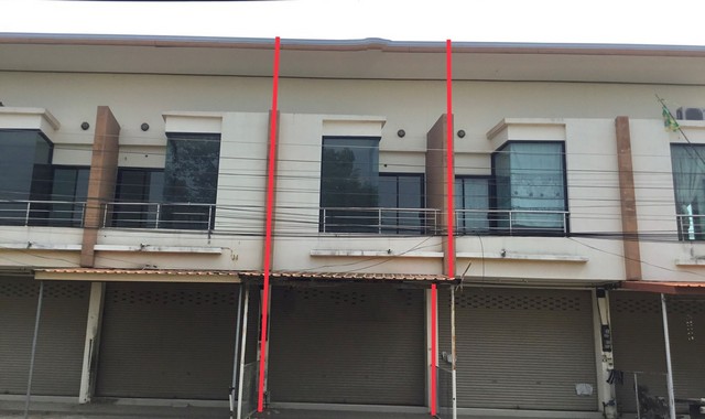 รายละเอียดเพิ่มเติมCode ID :    PKK04-06012ราคาขาย       1,898,000 บาท- ขนาดพื้นที่     15 ตร.ว - พื้นที่ใช้สอย :   100.40 ตร.ม- จำนวนห้อง :  2 ห้องนอน 2 ห้องน้ำ- จอดรถ :        1 คัน- อาคารพาณิชย์ :     2 ชั้น- อาคารพาณิชย์หันทางทิศ :- อายุอาคาร :     10 ปีพิกัดทรัพย์ :  https://maps.app.goo.gl/5CsL9RM7ha2ac1vB8สถานที่ใกล้เคียง- ใกล้ตลาดไนท์บาซาร์สตึก - ใกล้โลตัส สตึก- ใกล้ซีเจ มอร์ สาขาสตึก- ใกล้โรงพยาบาลสตึกสอบถามเพิ่มเติม/นัดชมโทร. 097-419-5982(พลอย)โทร. 096