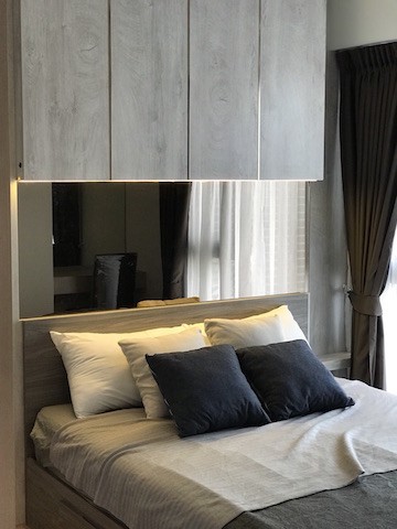 Whizdom Connect nice clean private 21st floor BTS Punnawithi