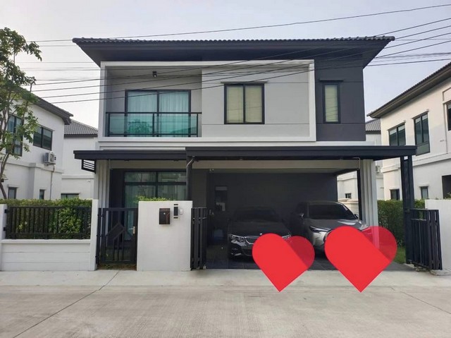 รหัส# TO705 ให้เช่าและขายบ้านเดี่ยว 2 ชั้น 50.5 ตรว. โครงการแกรนด์ บริทาเนีย วงแหวน – รามอินทรา ถนนเลียบวงแหวนกาญจนาภิเษก เฟอร์พร้อมอยู่*** ราคาเช่า 70,000 บาท/เดือน*** ราคาขาย 6,890,000 บาทรหัสทรัพย์ # TO705ติดต่อ:: ฐิติพรรณ (ตุ่น) โทร/ID Line:: 0942823961Line:: https://line.me/ti/p/3xFA1An8Kcรหัส# TO705 ให้เช่าและขายบ้านเดี่ยว 2 ชั้น 50.5 ตรว. โครงการแกรนด์ บริทาเนีย วงแหวน – รามอินทรา ถนนเลียบวงแหวนกาญจนาภิเษก เฟอร์พร้อมอยู่*** รา