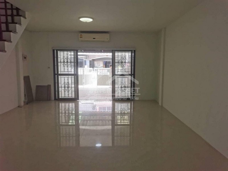 มณฑล 5 กันตนา-พระราม 5 รีโนเวททั้งหลัง ในซอยกันตนา ต.บางม่วง อ.บางใหญ่ จ.นนทบุรี