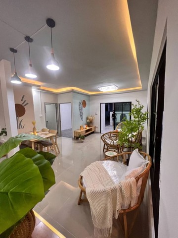 พฤกษา  11  ซอยคลอง3  ทาวน์เฮ้าส์ตกเเต่งใหม่  พร้อมเฟอร์จัดเต็ม