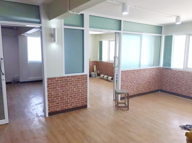 ตลาดอินดี้ ให้เช่า อาคารพาณิชย์ 3 คูหา 4 ชั้น ใกล้ เซ็นทรัล พระราม 2 50ตรว. 5นอน 5น้ำ 4จอดรถ 5แอร์ Best