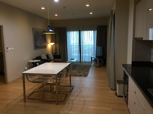 Noble Reveal, safe, livable, spacious, 18th floor, BTS Ekkamai***Service for selling/renting houses, condos and giving advice. If interested, contact at any time***Interested in additional details or pictures or making an appointment to see the room?Contact Ekachai (Aui)T. 089-799-5598Line ID: @auiauiaui001 (add @ in front)Room type: 2 bedrooms, 2 bathroomsSize 88 sq m., 18th floorClean room, beautifully decorated, ready to move in.details-------------------------------------------------- ------------Rental price: 60,000 baht/month-------------------------------------------------- -----------* Complete electrical appliances- Air conditioning- fridge- TV- washing machine-------------------------------------------------- ------------*Nearby important places (Based on information from Google Map)1. Eastern Bus Terminal (Ekkamai)2. Major Ekamai Cinema3. Srivikorn School4. Samitivej Hospital5. Camillian Hospital6. Sukhumvit Hospital7. The Horizon---------------------------------------------