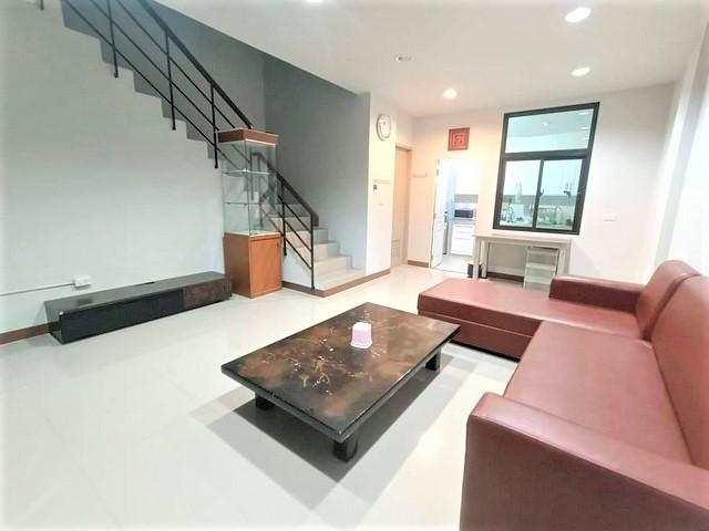 ให้เช่าทาวน์ทาวน์โฮม 3 ชั้น หมู่บ้านเวย์รา บิซเน็ต ร่มเกล้า-สุวรรณภูมิ