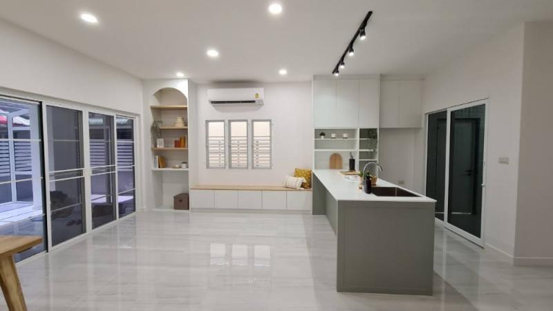 ให้เช่าบ้านเดี๋ยว ทำใหม่ เนื้อที่ 75 ตารางวา  3 ห้องนอน 3ห้องน้ำ หมู่บ้านนันทวัน พระราม2 เขตบางขุนเทียน