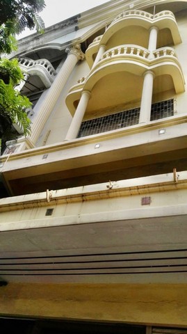 BD0738Shop House For Sale :  Phatthanakan 39ขายอาคารพาณิชย์  :  พัฒนาการ 39ที่ตั้งทรัพย์  :  ซอยพัฒนาการ 39 ถนนพัฒนาการ แขวงสวนหลวง เขตสวนหลวง กรุงเทพมหานคร 10250Sale   : 7,210,000 THB AREA :    40 sq.w.   600  sq.m.TYPE   :  7 Bedroom   5 Bathroom  5 Floorsรายละเอียดทรัพย์อาคารกว้าง 6 เมตร ยาว 22 เมตร สภาพโดยรวมดีที่จอดรถ 2 คันสถานที่สำคัญใกล้เคียงโลตัส​ พัฒนาการ, ธัญญาพาร์คมหาวิทยาลัยเกษมบัณฑิต, โรงเรียนนานาชาติคริสเตียนโรงพยาบาลวิภาราม พัฒนาการPlease contact 