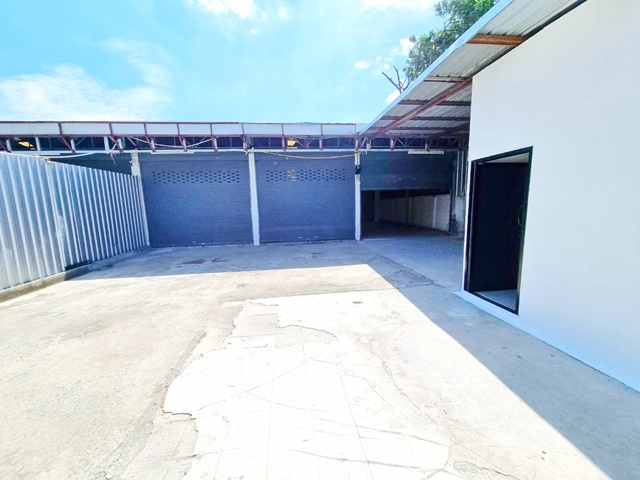 เฉลิมพระเกียรติ28-32 10ล้อ เทเลอร์ได้ สวนหลวง ร.9 ให้เช่าโกดัง 1ชั้น ใกล้ Motorway แฟชั่น ไอซ์แลนด์ 450ตรม. 2ห้อง 2น้ำ 10-15จอดรถ