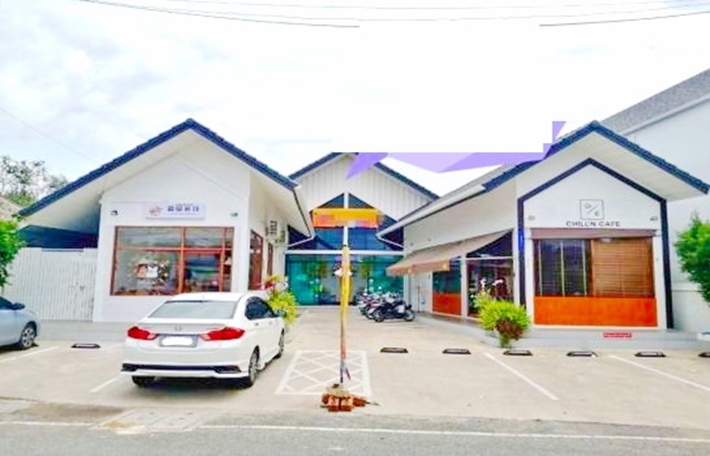 เมืองเชียงใหม่ มหาลัยเชียงใหม่  15,499B-M 1น้ำ 6จอดรถ 50 ตรม. เจ็ดยอด ให้เช่าโชว์รูม ห้องกระจก เทคโนโลยีราชมงคลล้านนา  เพดานสูง 1 ชั้น ChiangMai University 15,499B-M 1bath 6parking 50Sqm Jedyod Commercial Showroom Rajamangala University of Technology Lanna 1-story For rent MueangChiangMai ตำบลช้างเผือก อำเภอเมืองเชียงใหม่ เชียงใหม่ 50300ห้องกระจก เพดานสูงโล่งโปร่ง เหมาะสำหรับเปิดร้าน อาหาร เครื่องดื่ม ขนมเบเกอรี่ ขายยา ค้าปลีก ออฟฟิส private class ทำเล็บ เสริมสวย ฯลฯ1 ห้องนอน1