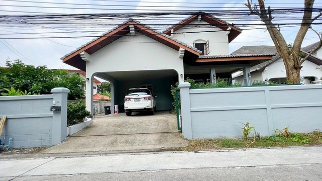 รหัส# RY227 ให้เช่าบ้านเดี่ยว 2 ชั้น 90 ตรว. 3 ห้องนอน ซอยปุณณวิถี 12 สุขุมวิท 101 เดินทางสะดวก ใกล้ BTS ปุณณวิถี *** ราคาเช่า 35,000 บาท/เดือนรหัสทรัพย์ :: RY227ติดต่อ:: ฐิติพรรณ (ตุ่น) โทร/ID Line:: 0942823961   Line:: https://line.me/ti/p/3xFA1An8Kcรหัส# RY227 ให้เช่าบ้านเดี่ยว 2 ชั้น 90 ตรว. 3 ห้องนอน ซอยปุณณวิถี 12 สุขุมวิท 101 เดินทางสะดวก ใกล้ BTS ปุณณวิถี *** ราคาเช่า 35,000 บาท/เดือนบ้านเดี่ยว 2 ชั้น ปุณณวิถี 12 สุขุมวิท 101 เนื้อที่ 90 ตารางวา พื้น