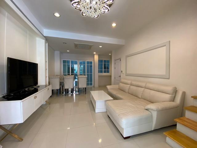 ให้เช่าทาวน์โฮม 4 ชั้น 4 ห้องนอน The Master @BTS อุดมสุข สุขุมวิท 103 เดินทางสะดวก