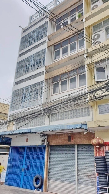 วัดเทพศิรินทร์ ใกล้เยาวราช 72ตรว. จุฬาลงกรณ์มหาวิทยาลัย วัดพลับพลาชัย 49,998B-M 5นอน 2น้ำ 1จอดรถ ตลาดสามย่าน 1.5 กม.ให้เช่าอาคาพาณิชย์  2 คูหา 5.5 ชั้น Phlapphla Chai Temple Wat Debsirin Samyan Market 1.5 km. Shophouse for rent 2 units Chulalongkorn University  5.5 floors near Yaowarat 72sq.wa. 49,998B-M 5bed 2bath 1parking.ถนน วงเวียนยี่สิบสองกรกฎาคม แขวงป้อมปราบ เขตป้อมปราบศัตรูพ่าย กรุงเทพมหานคร 10100ให้เช่า  สำหรับเป็นร้านอาหาร สำนักงาน บริษัทขนส่ง และ เป็นโกดังในเมือง แหล่งธุรก