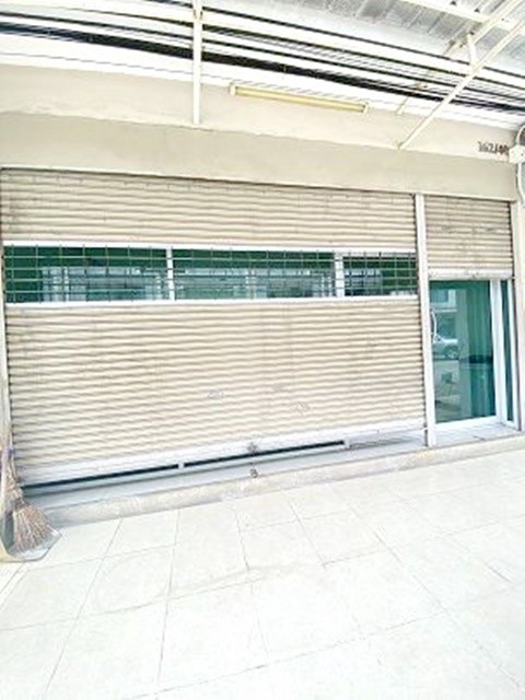 ประชาอุทิศ ราษฎร์บูรณะ ให้เช่า โฮมออฟฟิศใหญ่มาก  4 ชั้น บิ๊กซี โลตัส วัดสน 23ตรว 4นอน 4น้ำ .2จอดรถ 4แอร์