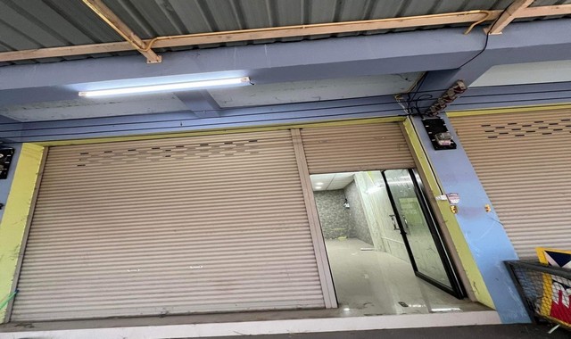 ขายอาคารพาณิชย์      อำเภอจอมบึง  ราชบุรี (PKK04-06339)