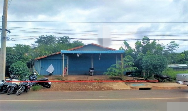 รายละเอียดเพิ่มเติมCode ID :   PKK02-15544ราคาขาย       4,312,000 บาท- ขนาดพื้นที่ :   84 ตร.ว - พื้นที่ใช้สอย :   257.95 ตร.ม- จำนวนห้อง :   1 ห้องนอน 1 ห้องน้ำ- จอดรถ :     1-2 คัน- บ้านเดี่ยว    :   1 ชั้น- บ้านเดี่ยวหันทางทิศ :- อายุอาคาร :   12 ปีพิกัดทรัพย์ :   https://maps.app.goo.gl/4o93iqgAmq1PiPtX6สถานที่ใกล้เคียง- ใกล้โลตัส โกเฟรช เซกา บึงกาฬ- ใกล้โรงพยาบาลเซกา- ใกล้โรงเรียนอนุบาลเซกา- ใกล้ตลาดสดเทศบาลตำบลศรีพนาสอบถามเพิ่มเติม/นัดชมโทร. 