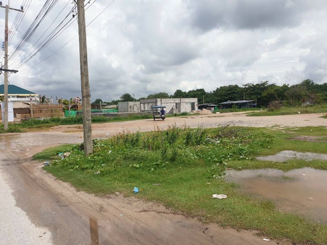 ขายที่ดินเปล่า ริมทะเลหาดแสงจันทร์ ขนาด 3-1-0.4 ไร่ อ.เมือง จ.ระยอง 14.4 ล้าน/ไร่