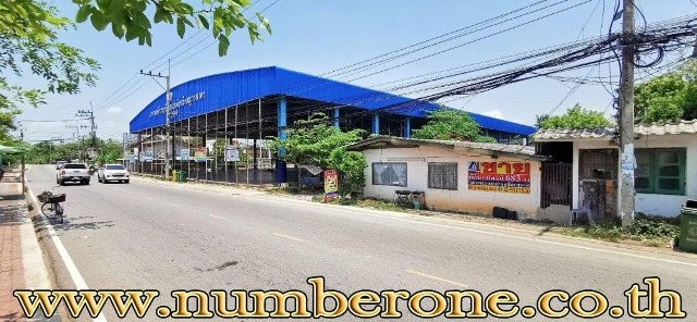 ที่ดิน -  1 RAI 2 NGAN 83 sq.wa 7900000 บ. ไม่ไกลจาก ใกล้ที่ว่าการอำเภอบ้านแพ้ว ใกล้ตลาดน้ำบ้านแพ้ว การไฟฟ้าส่วนภูมิภาคจังหวัดสมุทรสาคร 2 ใกล้โรงพยาบาลบ้านแพ้ว โลตัสโกเฟรช โรงเรียนวัดธรรมจริยาภิรมย์ วัดธรรมจริยาภิรมย์ วัดใหม่ราษฏร์นุกูล (ที่ดินน่าลงทุน) ส ว ย ที่ดิน 683 ตารางวา ( 1-2-83 ไร่ ) หน้ากว้าง 18 เมตร ลึก 154 เมตร หันหน้าทิศตะวันออกเฉียงใต้ ด้านข้างติดสำนักงานเทศบาลตำบลบ้านแพ้ว ตรงข้ามติดโรงเรียนสารสาสน์วิเทศบ้านแพ้ว ด้านหลังที่ดินติดคลองดำเนินสะดวก