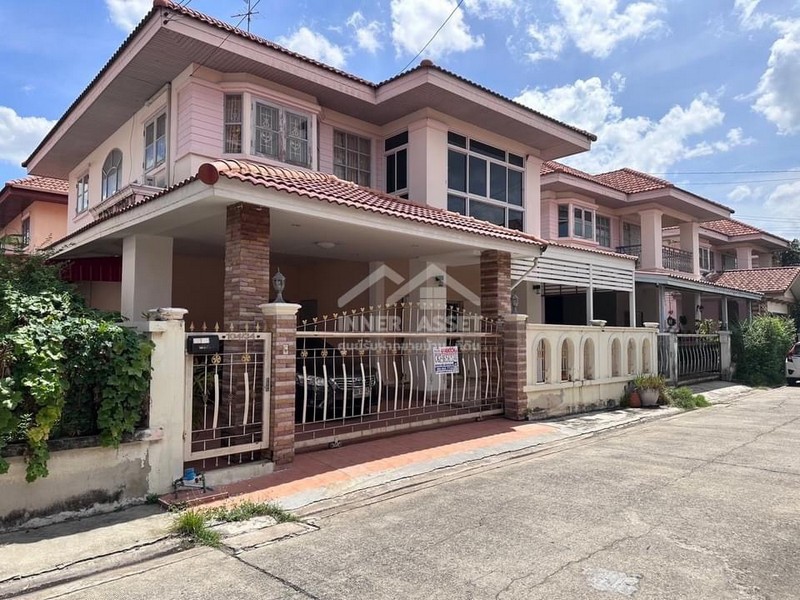 #บ้านเดี่ยว​ติดถนน​สรง​ประภา​ ดอนเมือง​#​ใกล้สนามบิน​ดอนเมือง​#​ติดศูนย์​โตโยต้าสรงประภาม. ศรีกาญจน์ พาร์ค วิว ติดสรงประภา ดอนเมืองพื้นที่​ 50 ตารางวา​ ขนาด​ 3 ห้องนอน​  3​ ห้องน้ำ​1​ ห้องทานข้าว​ 1 ห้องโถง​ใหญ่​ 1​ ห้องครัว​ ต่อเติม​2  ที่จอดรถ​  ฟรีแอร์​ 3  เครื่อง​  ปั้มน้ำแท้งค์​น้ำ​ราคา​  5,400,000​  บาท​ ต่อรองราคา​ได้ค่ะ​สถานที่​ใกล้เคียง​รถไฟฟ้า​สายสีแดงวิทย​า