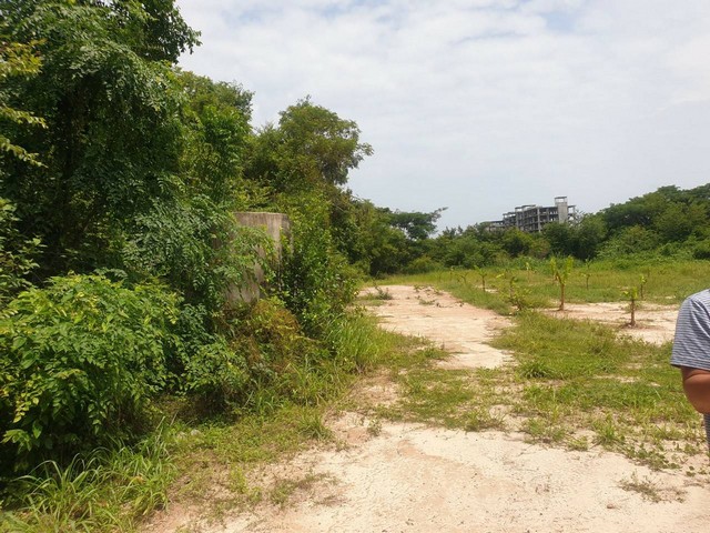 ขายที่ดิน 2ไร่เศษเดินไปหาดสวนสน 400เมตร ขายเหมาถูกมาก 12.7 ล. ต.ชากพง อ.แกลง จ.ระยอง Land For Sale Near Beach@Rayongราคาเหมา 12.7 ล้านขอนำเสนอที่ดินเดินไปทะเลหาดสวนสนได้เลยราคาถูกมาก วิวเขาเนื้อที่ทั้งหมด 2 ไร่  56ตรว.ขายยก  ค่าโอนคนละครึ่ง โฉนดครุฑแดง นส.4จพร้อมโอนพิกัด ต.ชากพง อ.แกลง จ.ระยองราคานี้ต่อได้นิดหน่อย เดินไปทะเล400เมตรที่ดินรอบๆเงียบ สงบสถานที่ใกล้เคียงห่างจาก หาดสวนสน 400เมตร 