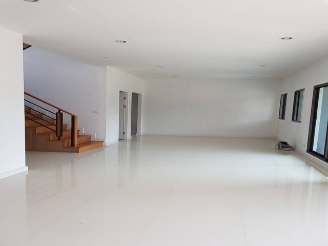 PP140 ขายบ้านเดี่ยว เดอะแพลนท์ เอ็กซคลูซีค พัฒนาการ 38 The Plant Exclusique Phatthanakanขายราคา 25,000,000 บาทติดต่อ คุณช่อผกา 0616198565 LINE 0616198565เนื้อที่ 91.5 ตารางวา (เนื้อที่ใหญ่สุดในหมู่บ้านเป็นบ้านตรงมุม วิวตรงข้ามเป็นสวนหมู่บ้าน)-3 ห้องนอน 4 ห้องน้ำ 2 ห้องนั้งเล่น จอดรถ 2-3 คันที่ตั้ง ซอยพัฒนาการ 38 แขวงสวนหลวง เขตสวนหลวง กทม.สิ่งอำนวยความสะดวก– Clubhouse– สระว่ายน้ำ– ฟิตเนส– สวนสาธารณะ– ระบบรักษาความปลอดภ