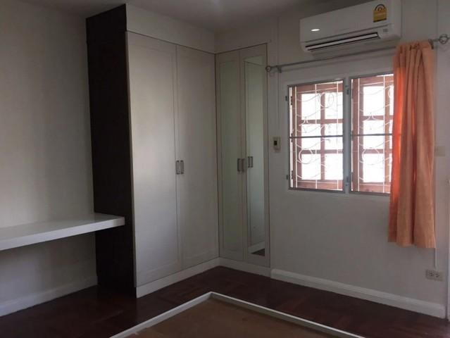 FPL1022ให้เช่าและขายทาวน์โฮม 3 ชั้น หมู่บ้านเกตุนุติเชอมีเน่ ลาดพร้าว 87 ใกล้เลียบด่วน