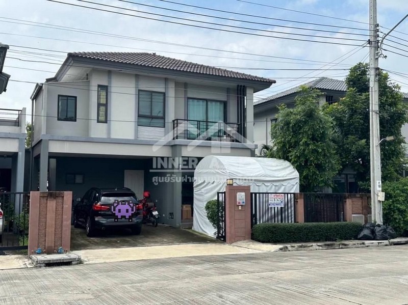 #ขายขาดทุน  ซื้อมา 4.4 ล้านบาท #ขายเพียง 3.85 ล้านบาท#ต่อเติมตกแต่งพร้อมอยู่ เดอะแพลนท์ชัยพฤกษ์-วงแหวน ใกล้MRT คลองบางไผ่The Plant Chaiyaphruek-Wongwaenพื้นที่  41.6 ตรว.  พื้นที่ใช้สอย  138 ตรม.(ก่อนต่อเติม)ขนาด  3 ห้องนอน   2 ห้องน้ำ  1 ห้องรับแขก จอดรถ 2 คัน  ฟรีแอร์ 4 เครื่อง  ผ้าม่านทั้งหลังต่อเติมครัวหลังบ้าน ต่อเติมขยายห้องนอนเล็กหน้าบ้านหันทิศเหนืออายุบ้าน 4 ปี ค่าส่วนกลาง  1,200 บาท/เดือนราคา  3,850,000 