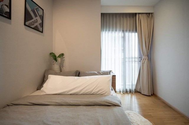 ขายคอนโด Noble Reveal Ekkamai ห้องรีโนเวทแล้ว 2 ห้องนอน 2 ห้องน้ำ  เห็นวิว 180 องศา ให้ทั้งเฟอร์เครื่องใช้ไฟฟ้าทั้งห้อง พร้อมเข้าอยู่