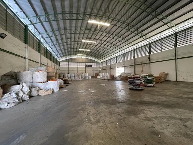 BST532 ให้เช่าโกดังโรงงานพร้อมออฟฟิศ เนื้อที่ 6 ไร่ พื้นที่โกดัง 4,300 ตารางเมตร มี รง 4 ซอยสวนส้ม หลังนิคมอุตสาหกรรมสมุทรสาคร contact : คุณบัว 荷花 Bua Agent 0936464597, 0826914598Line : Bua093*** ราคาเช่า 500,000 บาท/เดือน BST532 ให้เช่าโกดังโรงงานพร้อมออฟฟิศ เนื้อที่ 6 ไร่ พื้นที่โกดัง 4,300 ตารางเมตร มี รง 4 ซอยสวนส้ม หลังนิคมอุตสาหกรรมสมุทรสาคร *** ราคาเช่า 500,000 บาท/เดือน โกดังโรงงานพร้อมออฟฟิศ ซอยสวนส้ม หลังนิคมอุตสา