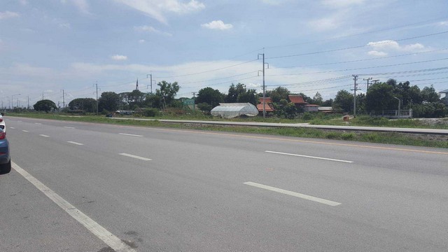 ขายที่ดินเปล่า  ขนาด 20 ไร่  ใกล้สนามกอล์ฟ The Pine เขตติดต่อจังหวัดอยุธยา-ปทุมธานี  ZB024