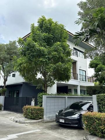 HR6714ให้เช่า/ขายบ้านเดียว 3 ชั้น เนื้อที่ 54 ตารางวา 4 ห้องนอน โครงการ บ้านลุมพินี สวนหลวง ร.9 ใกล้สวนหลวง ร.9 เฟอร์พร้อมอยู่สนใจติดต่อคุณสามารถ 0918070863 ID line : samart863*** ราคาเช่า 109,000 บาท/เดือน*** ราคาขาย 15.9 ล้านบาทบ้านพร้อมอยู่ ทำเลดี เดินทางสะดวก- เนื้อที่ 54 ตารางวา- พื้นที่ใช้สอย 310 ตรม.- 4 ห้องนอน 4 ห้องน้ำรายละเอียด- ชั้น 1 : ห้องนั่งเล่น ห้องทานห้อง ห้องน้ำ (ห้องแม่บ้าน และห้องน้ำแม่บ้า�