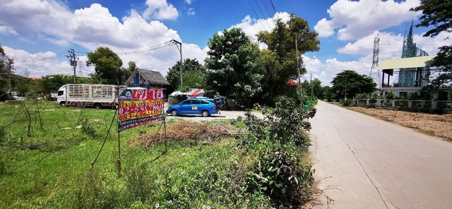 ที่ดิน เลียบคลองประปาปากเกร็ด ออกแบบลงตัว ใกล้ถนนเลียบคลองประปา ถนนศรีสมาน ใกล้จุดขึ้นทางด่วนศรีสมาน เมืองทองธานี ศูนย์ราชการ โลตัสศรีสมาน โรบินสันศรีสมาน โรงเรียนเซ็นต์ฟรัง โรงแรมรีแลกซ์อินน์ สนามกอล์ฟกรีนสตาร์ สวนสมเด็จพระศรีนครินทร์