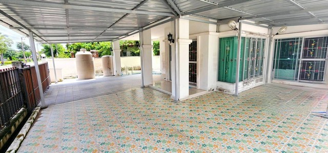 ขายด่วน บ้าน บ้านธัญญาภิรมย์ รังสิตคลอง 10 พท. 74 ตารางวา 0 ngan 0 RAI 3490000 บาท. ไม่ไกลจาก โครงการตั้งอยู่บนทำเลคุณภาพดี บริเวณพื้นที่สีเขียวย่านบึงสนั่น ใกล้แหล่งชุมชนมากมาย ใกล้มหาวิทยาลัยเทคโนโลยีราชมงคลธัญบุรี ใกล้โรงพยาบาลบางปะกอก-รังสิต 2 ใกล้บิ๊กซีคลอง 6 ราคาคุ้ม